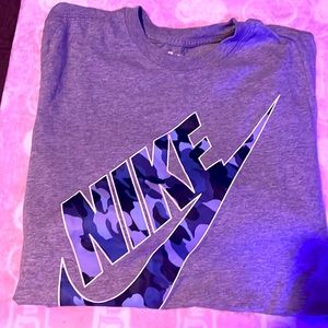 Mens nike T-shirt